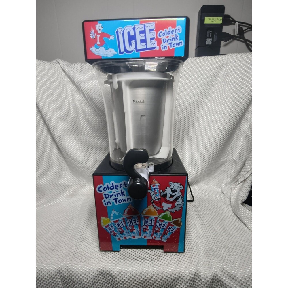 ICEE Slushie Making Machine Countertop Frozen Drink Maker Kids Toy Gift In Box